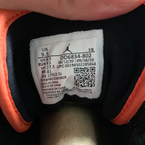 AJ1 Mid SE - “turf orange” men’s 9.5 - Picture 5 of 6